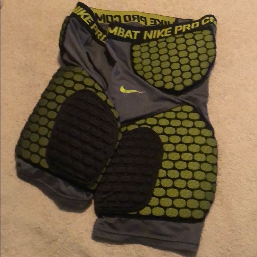 Nike pro combat football padded shorts